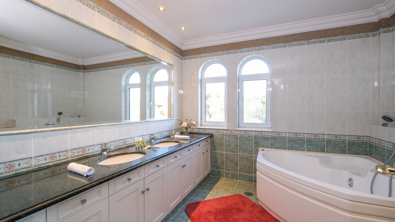 Photo of Bathroom in Kropia