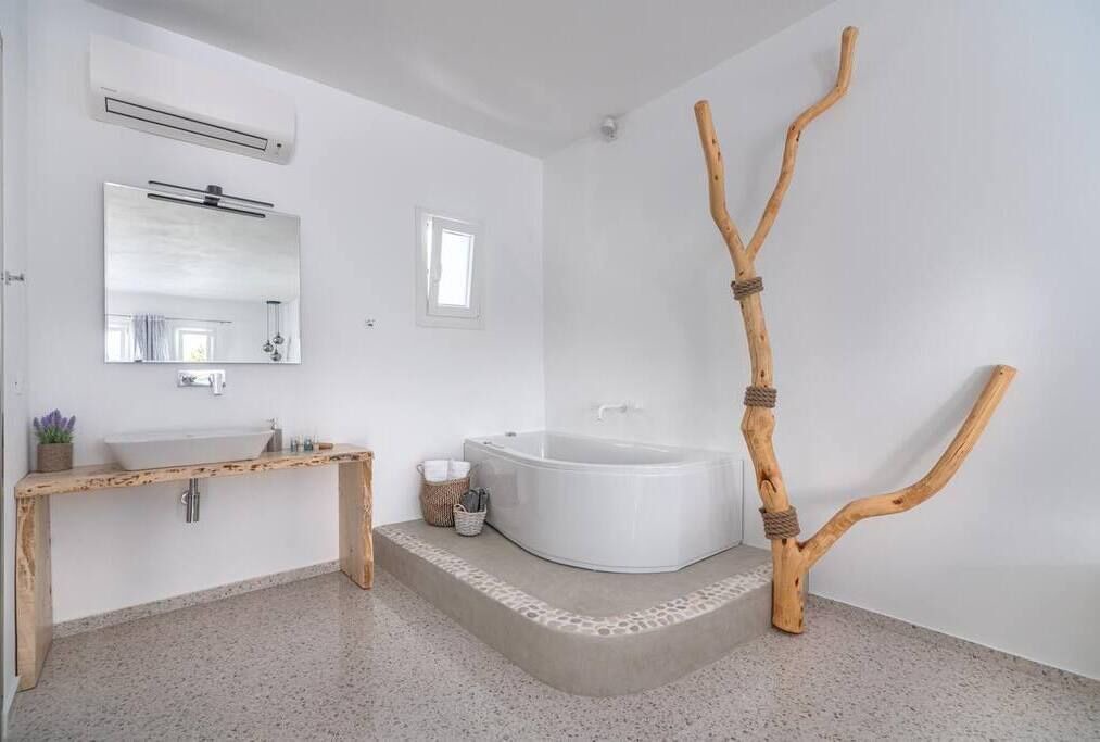 Photo of Bathroom in Glastros