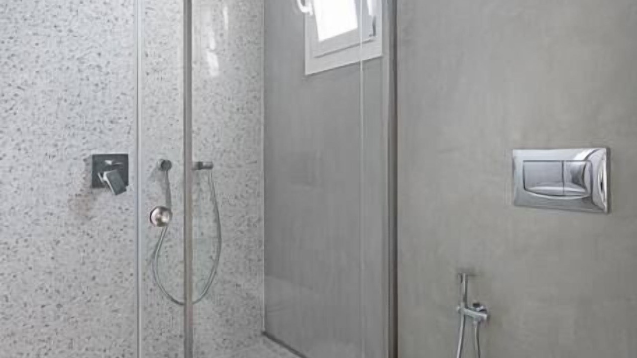 Photo of Bathroom in Glastros
