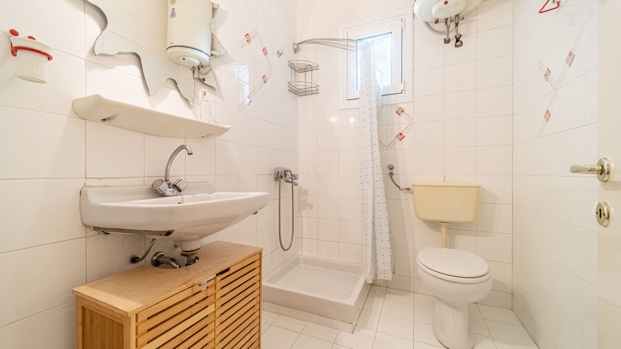 Photo of Bathroom in Kato Korakiana