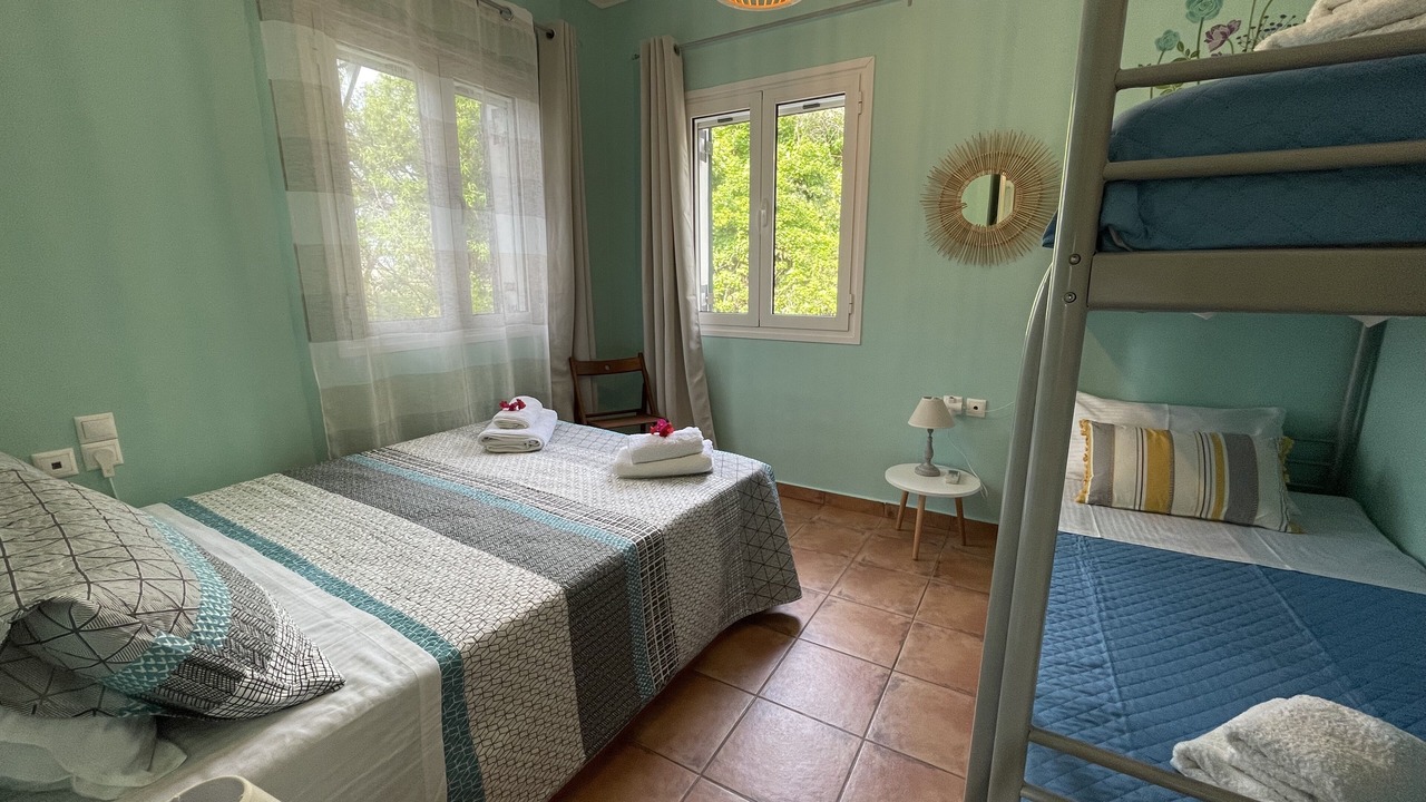 Photo of Bedroom in Alonia