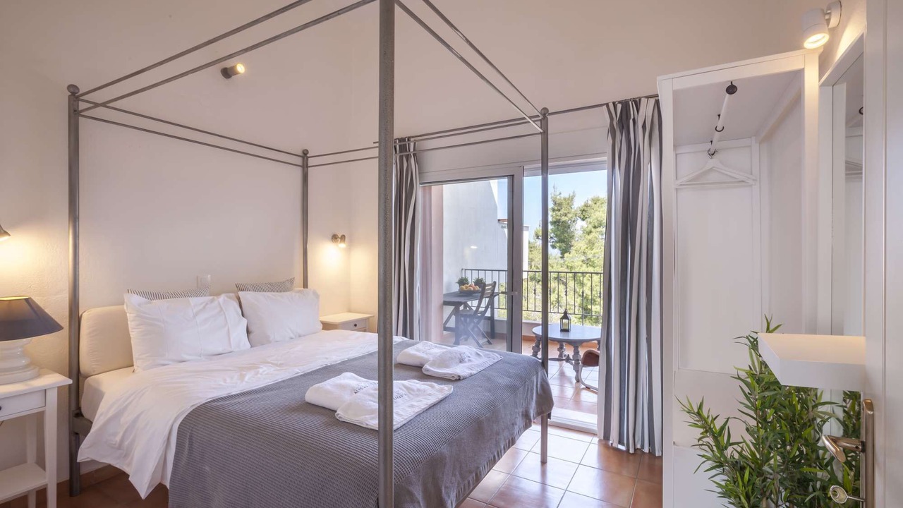 Photo of Bedroom in Neos Marmaras