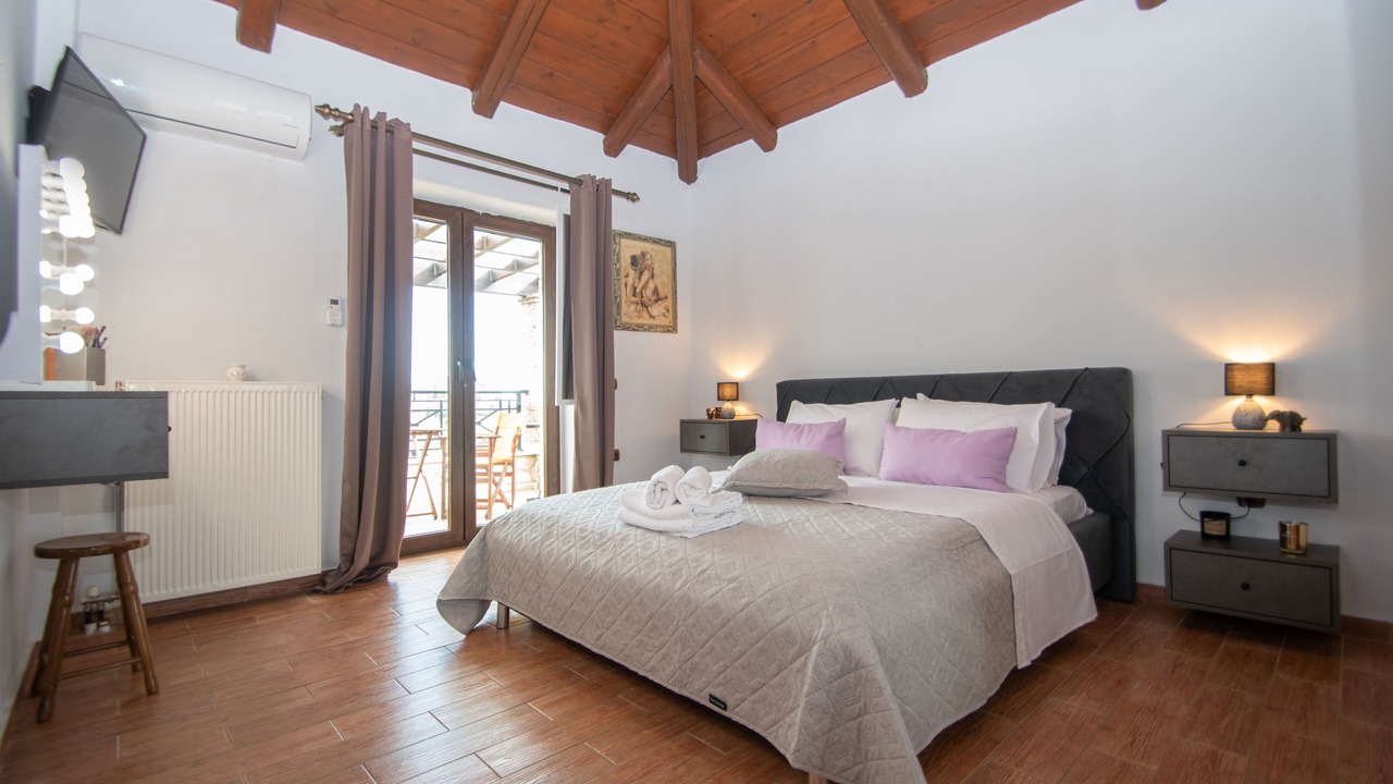 Photo of Bedroom in Gaitanion