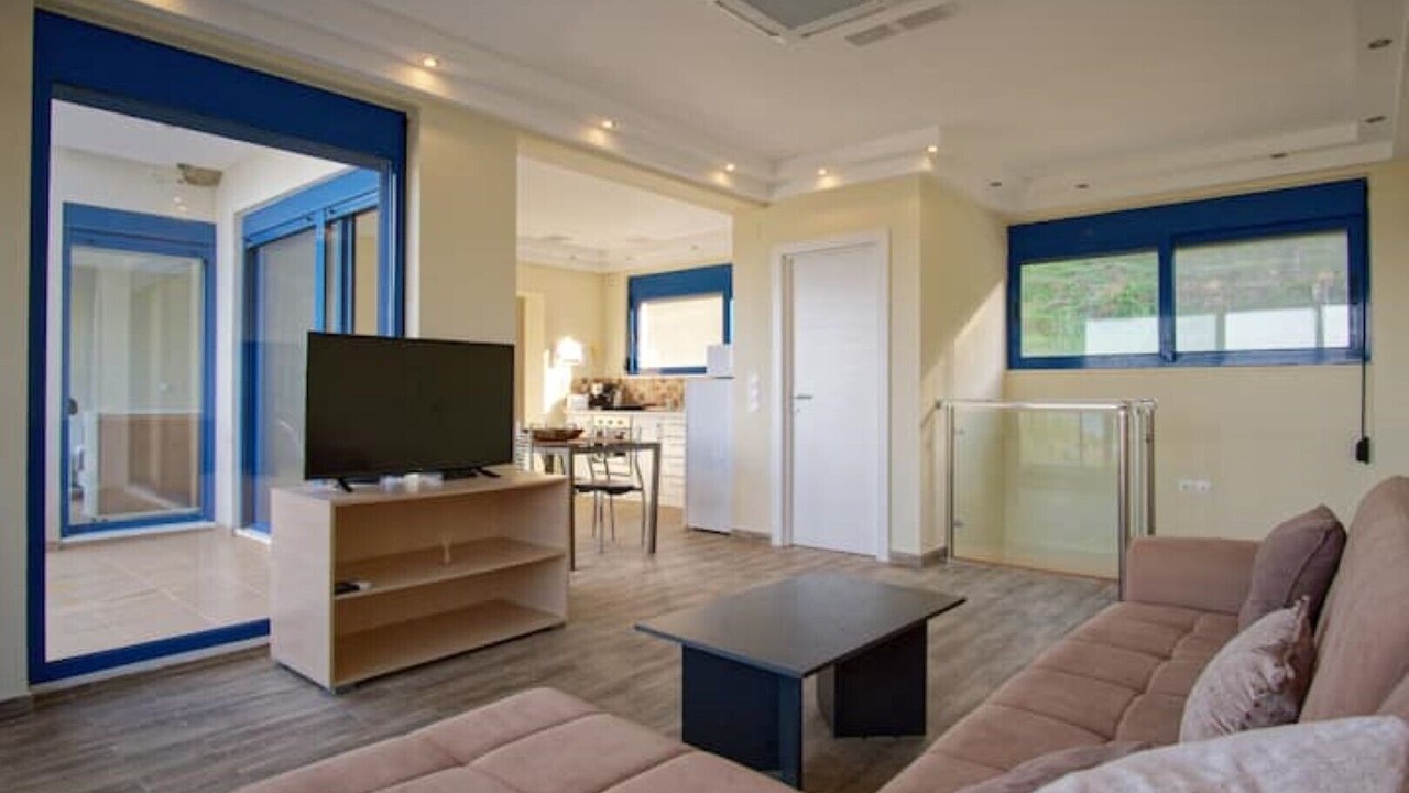 Photo of Livingroom in Agia Pelagia Chlomou