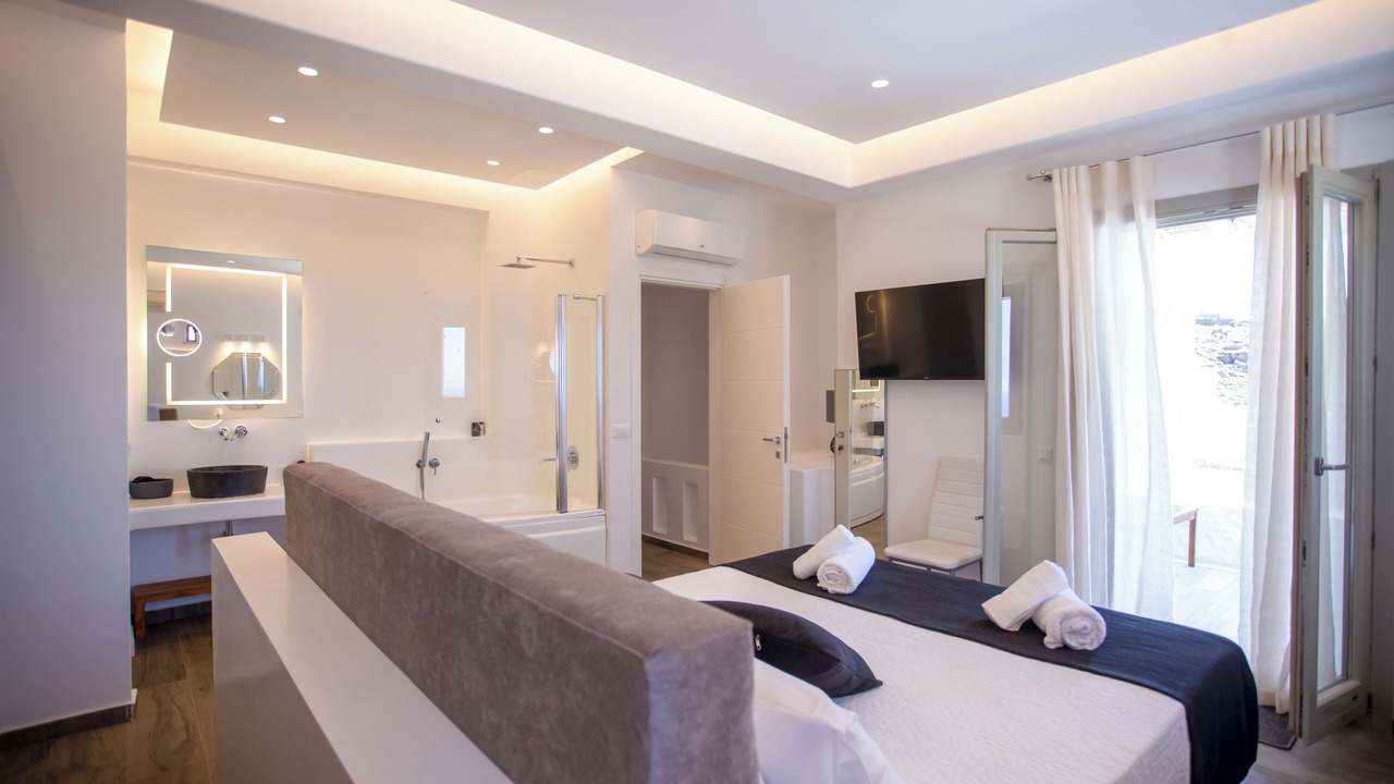 Photo of Bedroom in Faros Armenistis