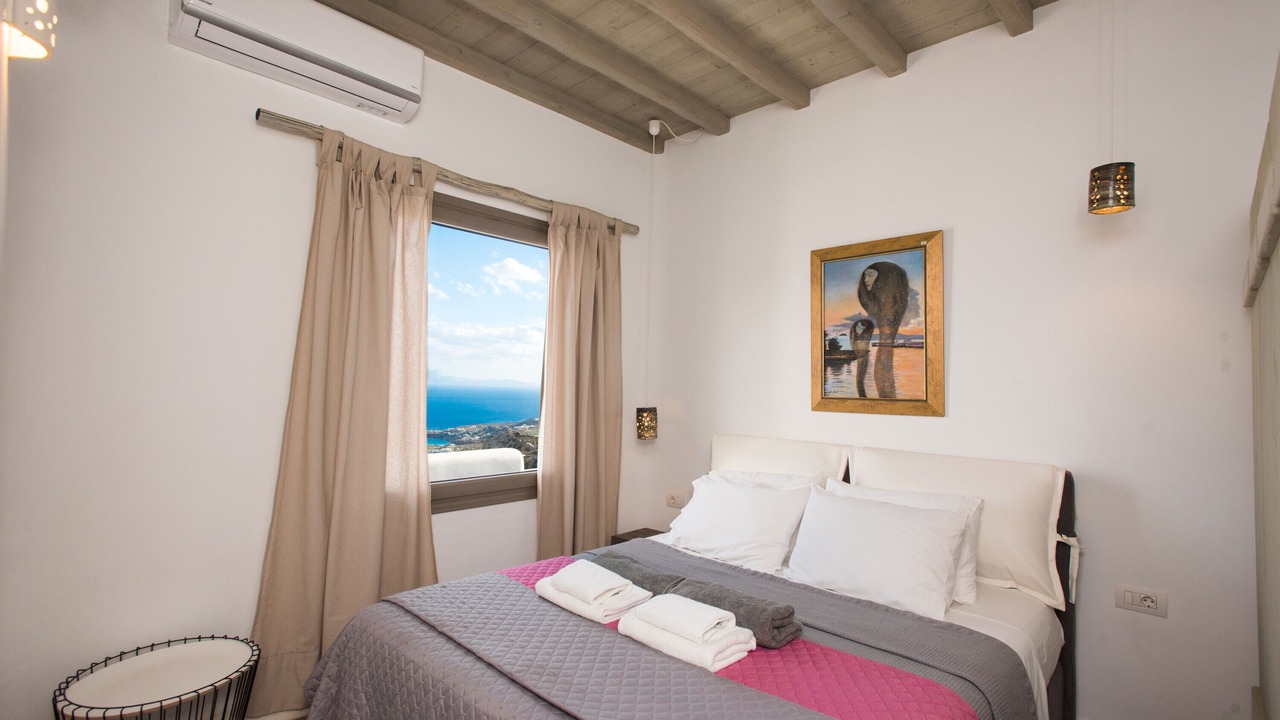 Photo of Bedroom in Plintri