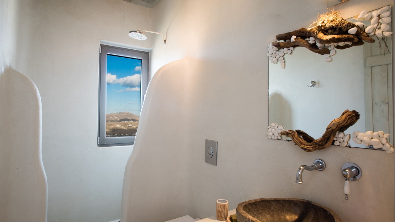 Photo of Bathroom in Plintri