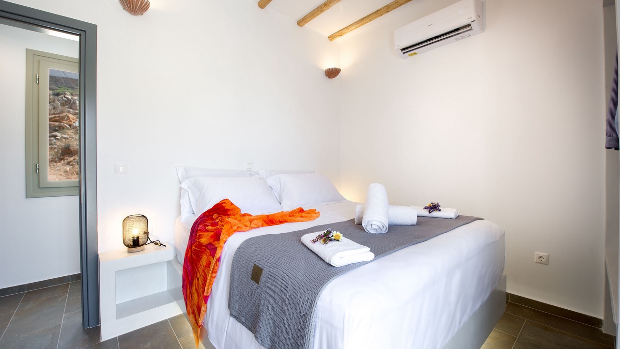 Photo of Bedroom in Herronisos