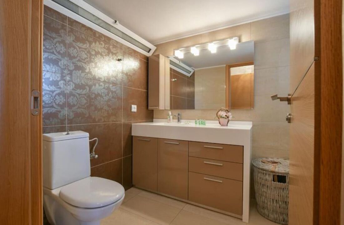 Photo of Bathroom in Epano Vathia