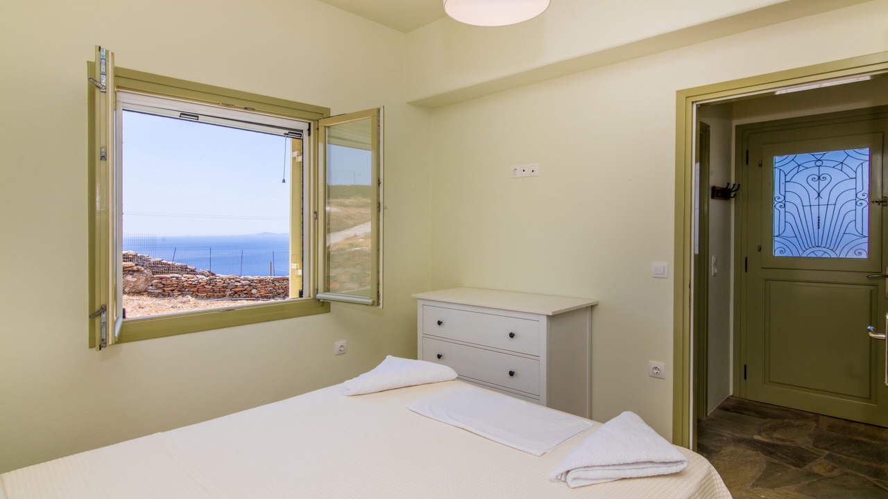 Photo of Bedroom in Exomvourgo
