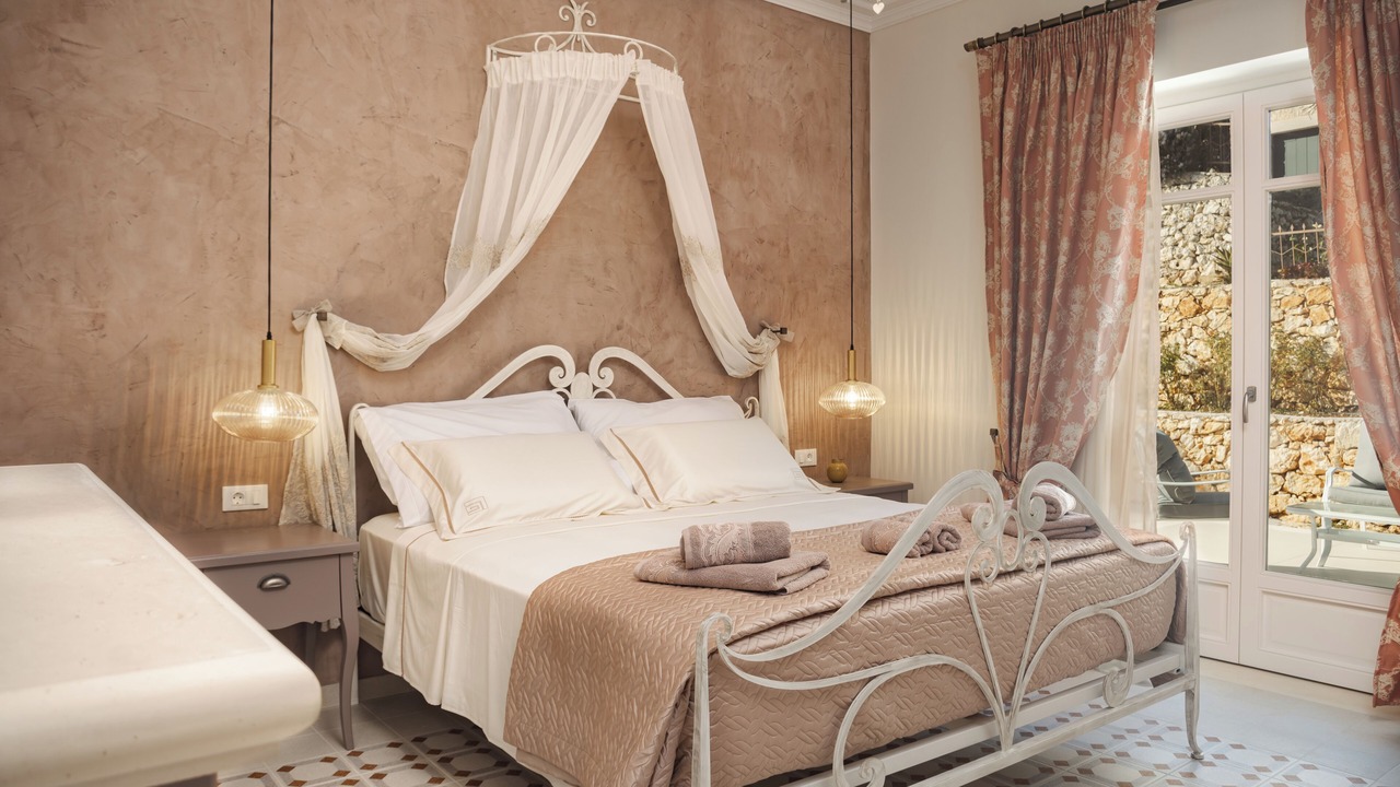Photo of Bedroom in Skinaria