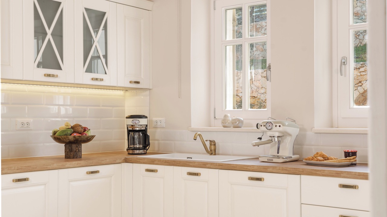 Photo of Kitchen in Skinaria