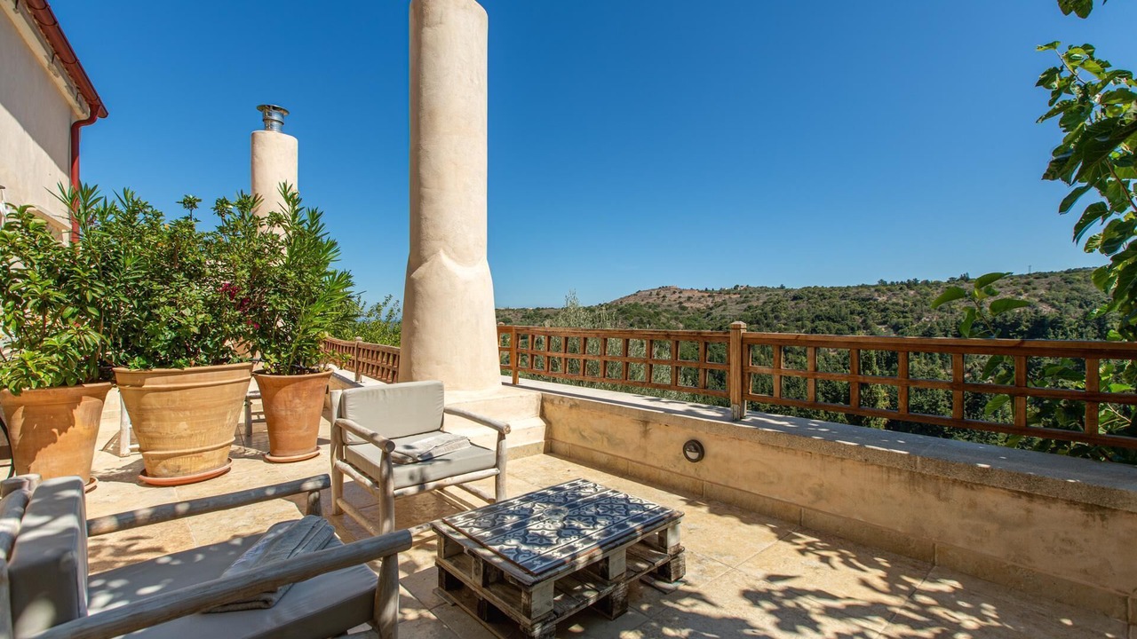 Photo of Patio Balcony in Maheri