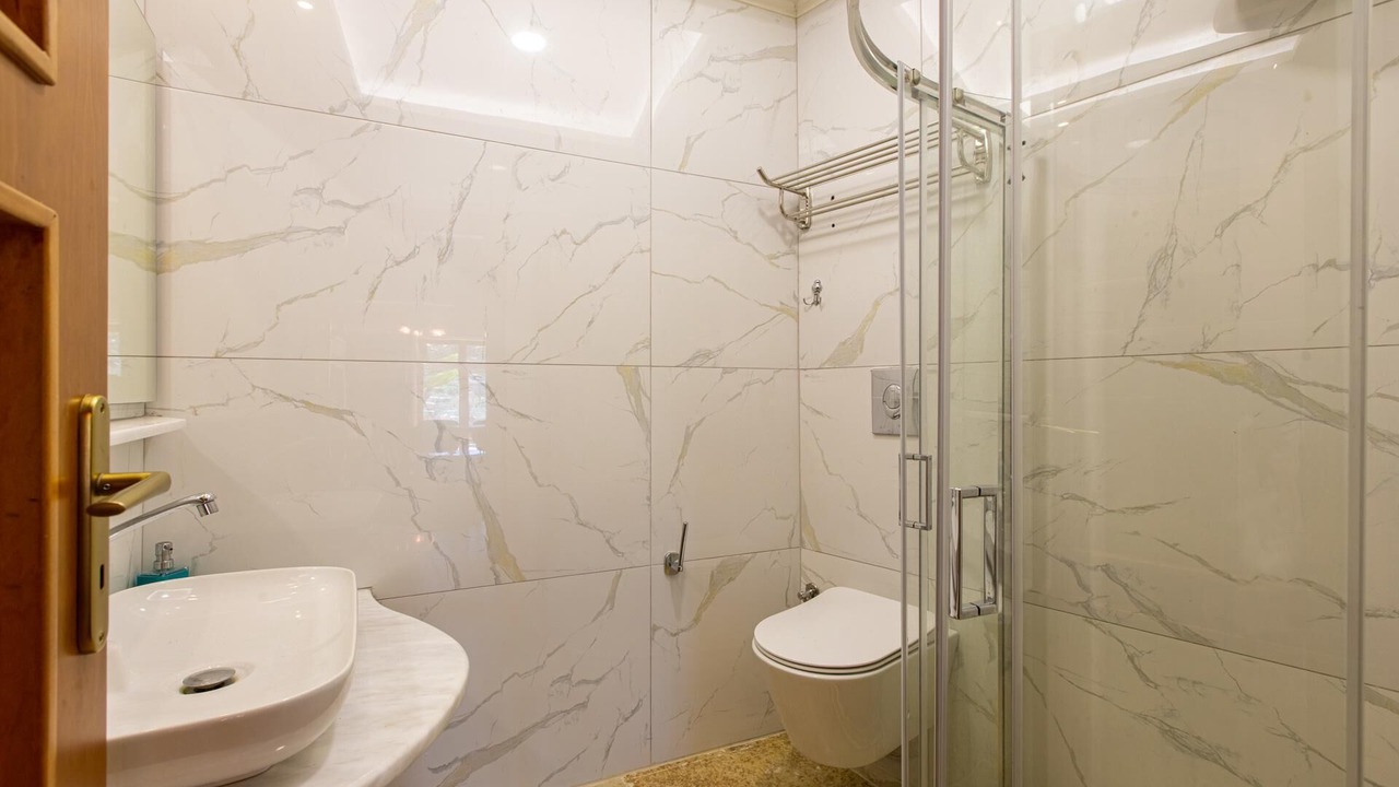 Photo of Bathroom in Maheri