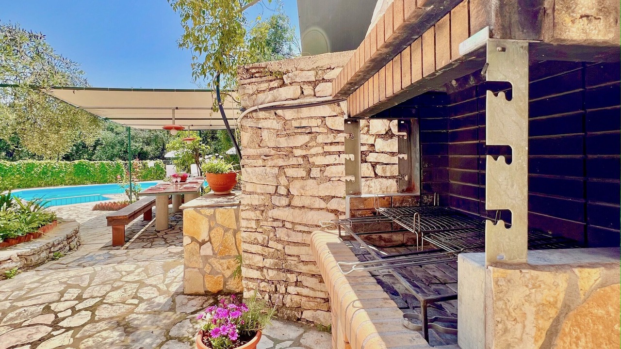 Photo of Outdoor in Apraos