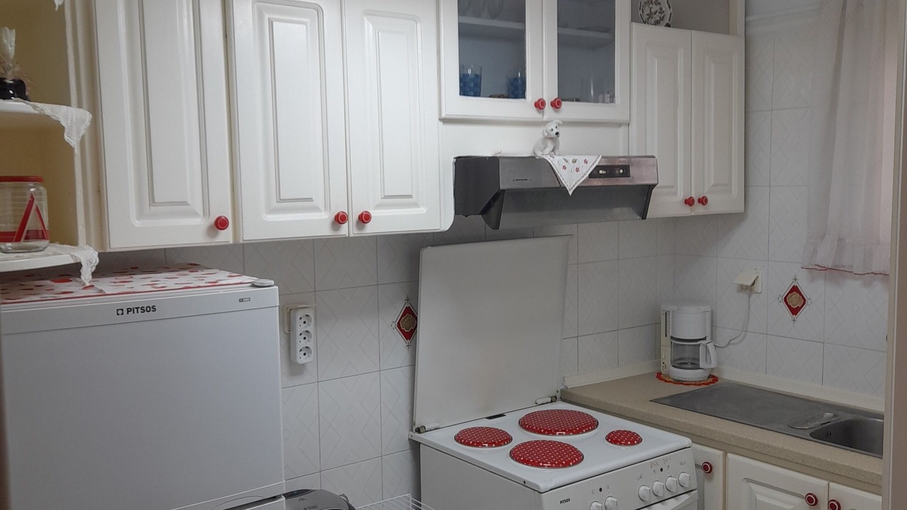 Photo of Kitchen in Petalidi