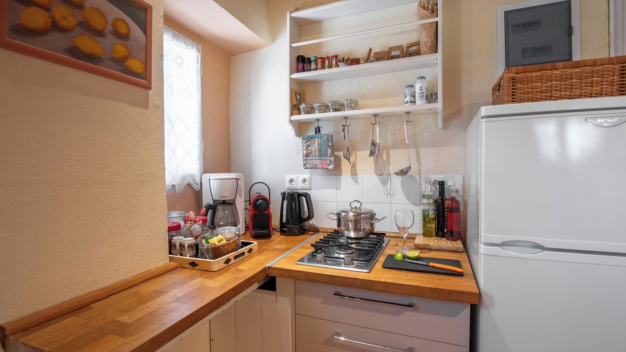 Photo of Kitchen in Parasporos