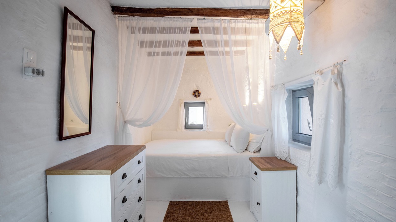 Photo of Bedroom in Parasporos