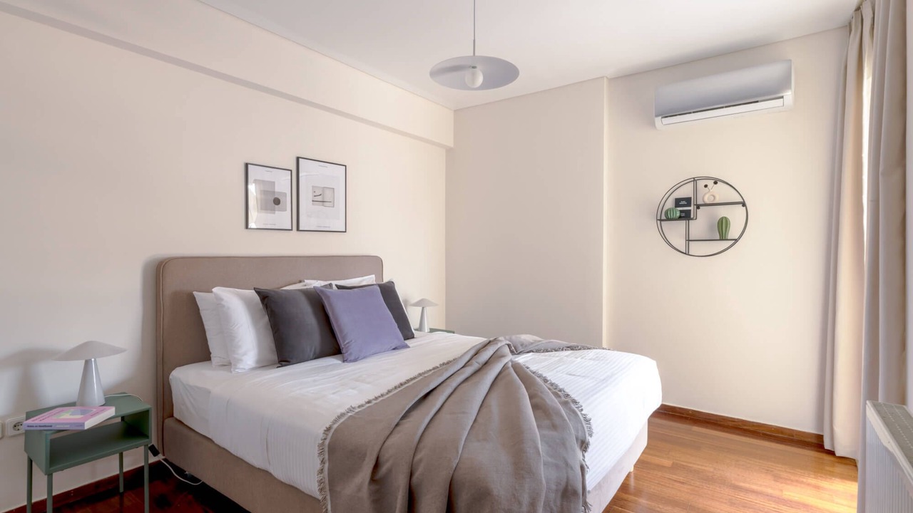 Photo of Bedroom in Alimos