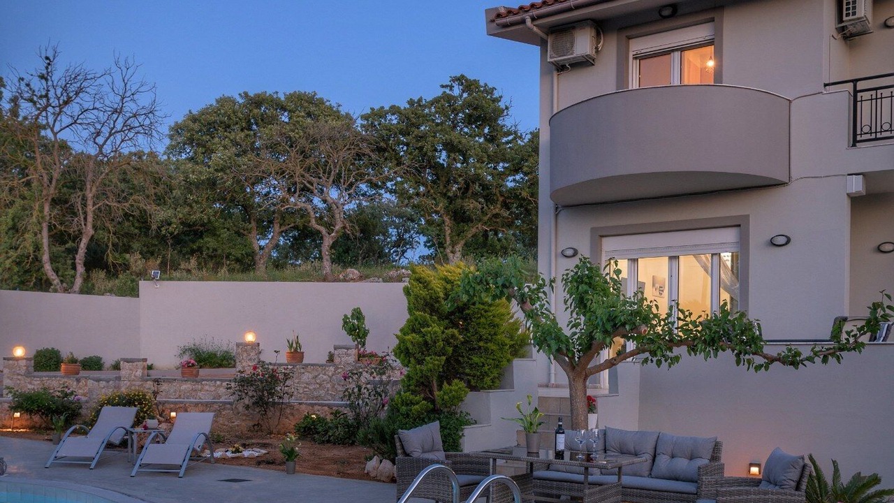Photo of Outdoor in Monopari