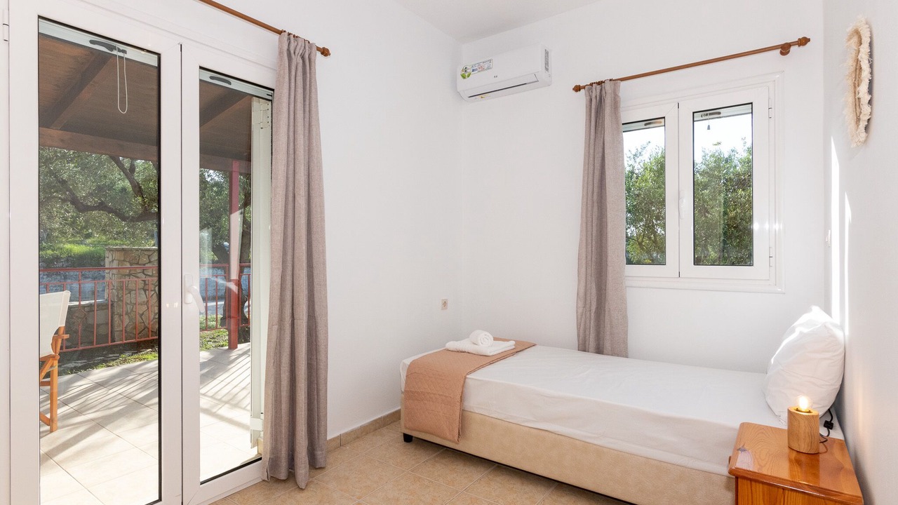 Photo of Bedroom in Tragaki