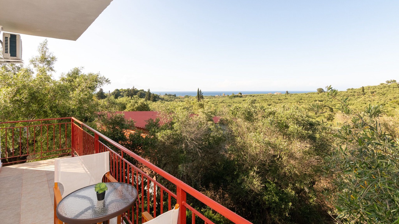 Photo of Patio Balcony in Tragaki
