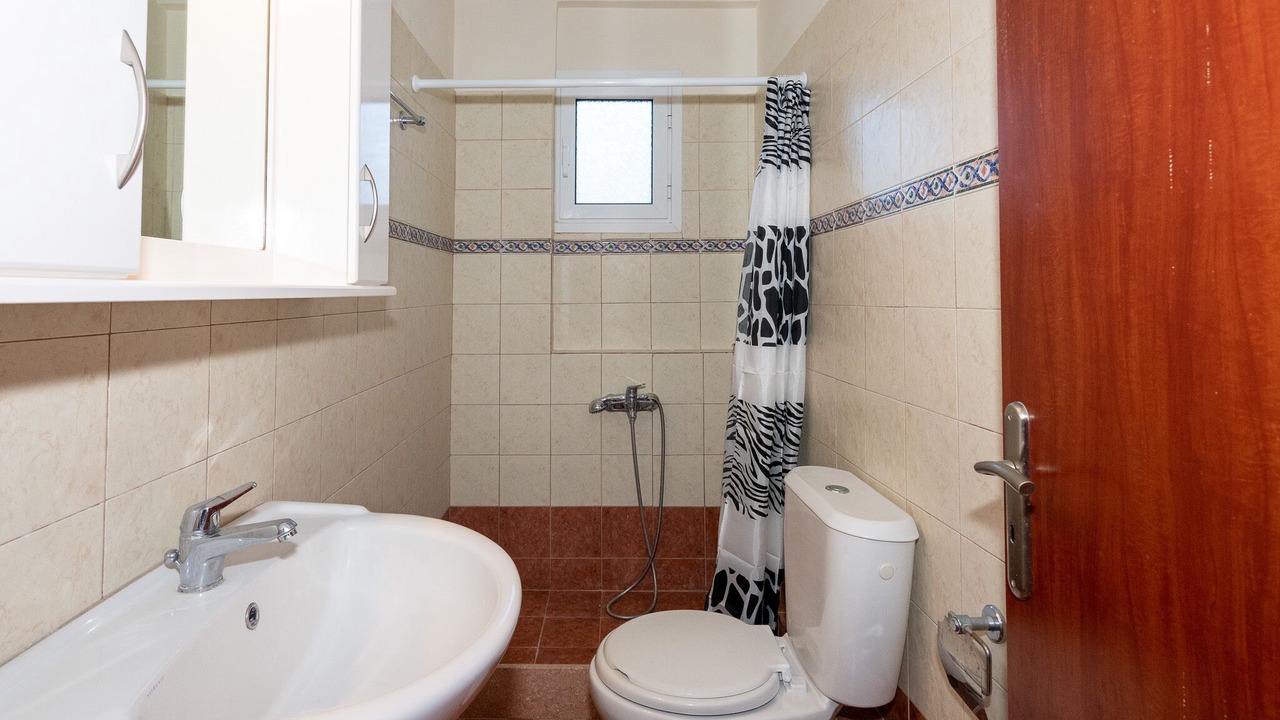 Photo of Bathroom in Tragaki