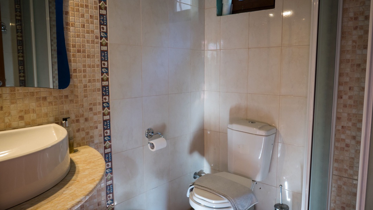 Photo of Bathroom in Kato Simi