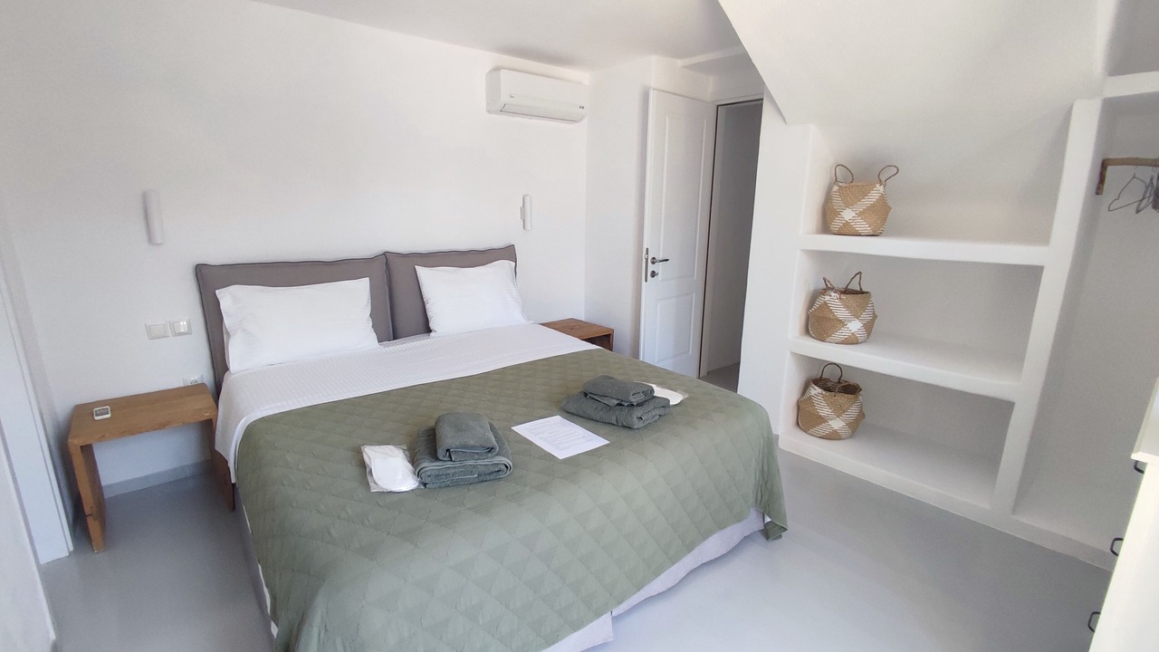 Photo of Bedroom in Kea