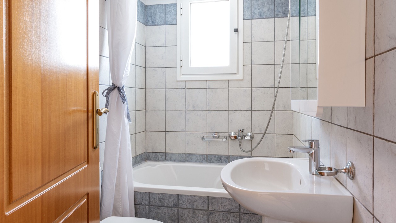 Photo of Bathroom in Agios Ioannis