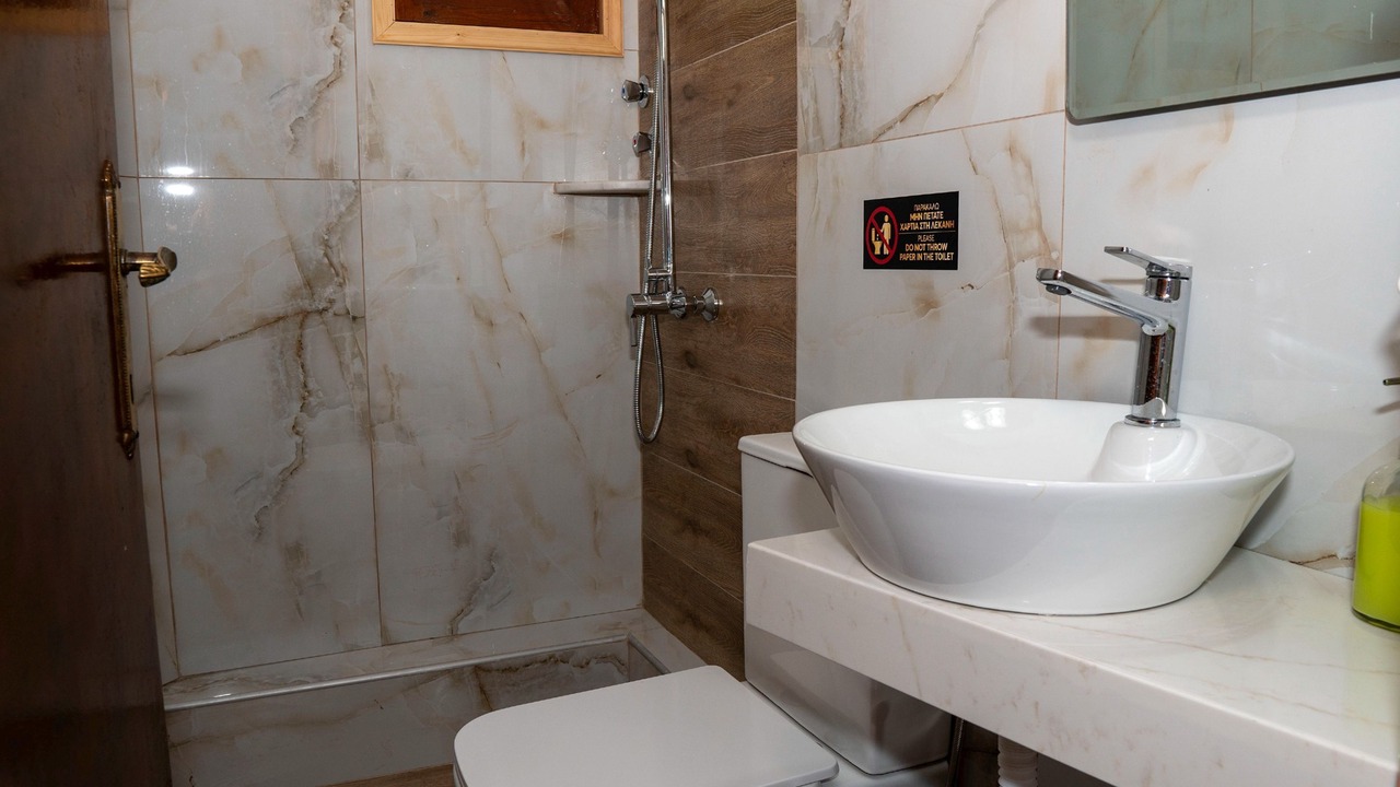 Photo of Bathroom in Agios Dimitrios