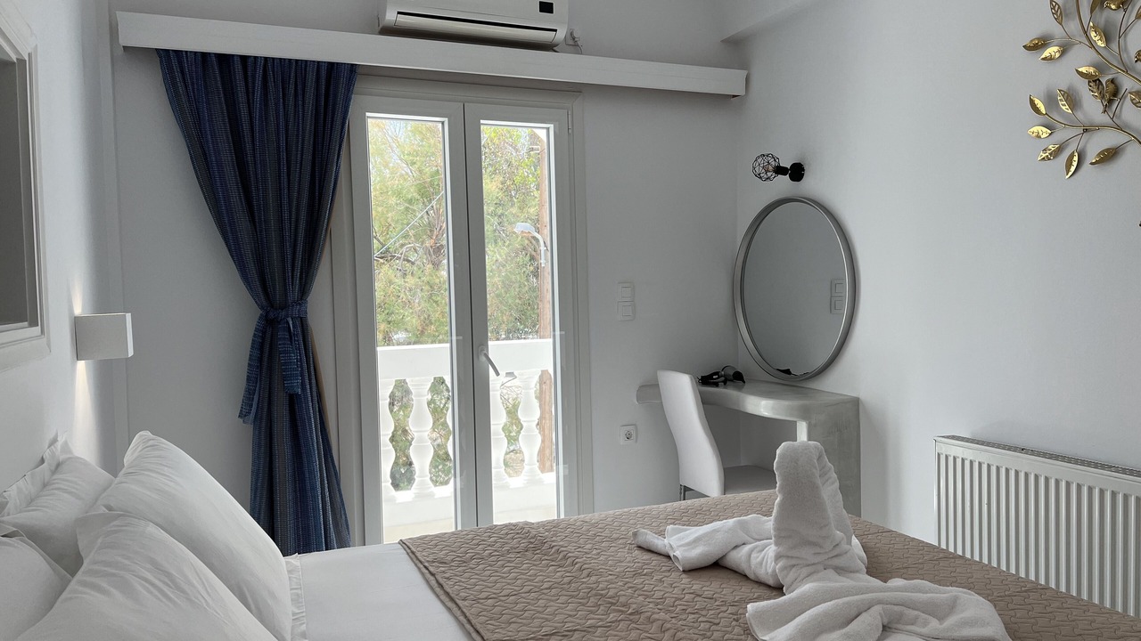 Photo of Bedroom in Perissa