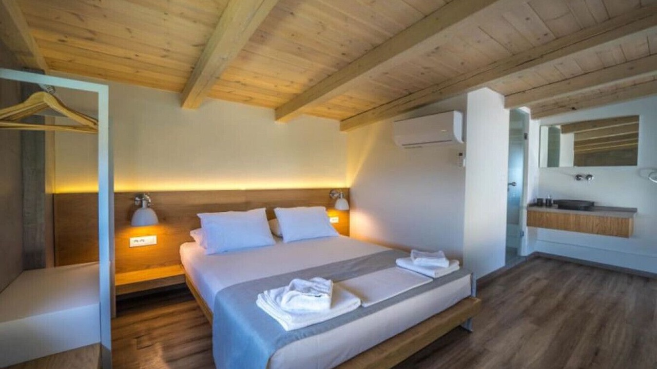 Photo of Bedroom in Kato Stalos
