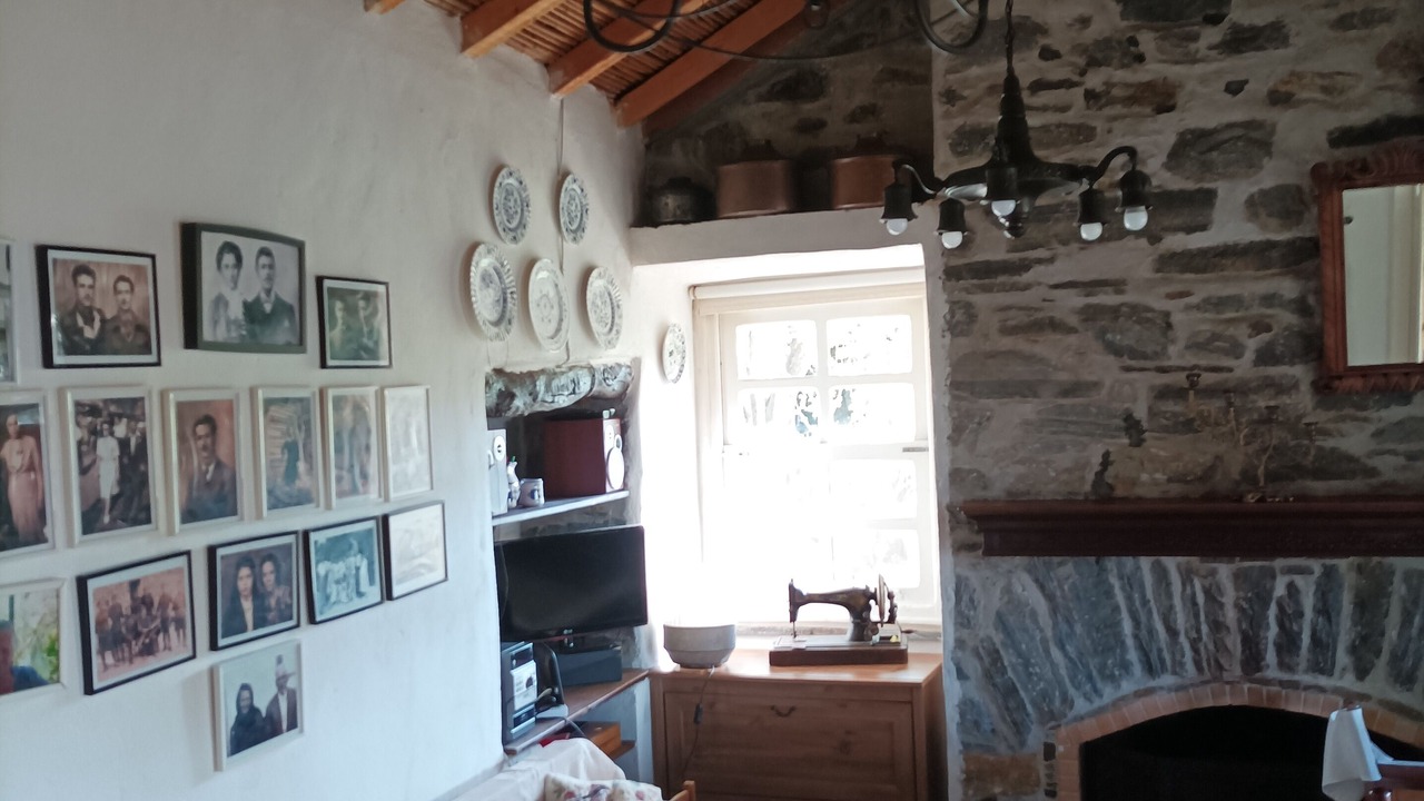 Photo of Livingroom in Ikaria