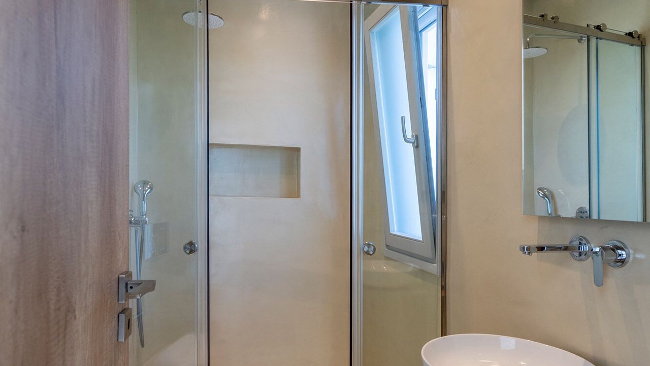 Photo of Bathroom in Logaras