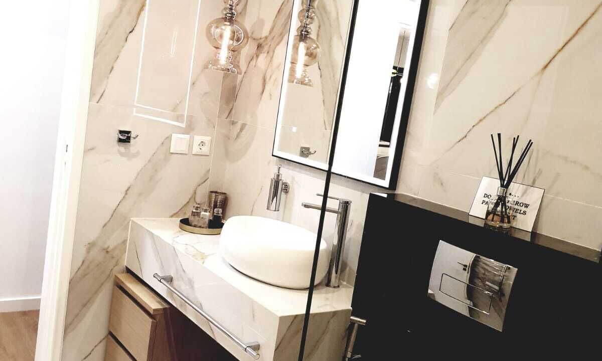 Photo of Bathroom in Alimos
