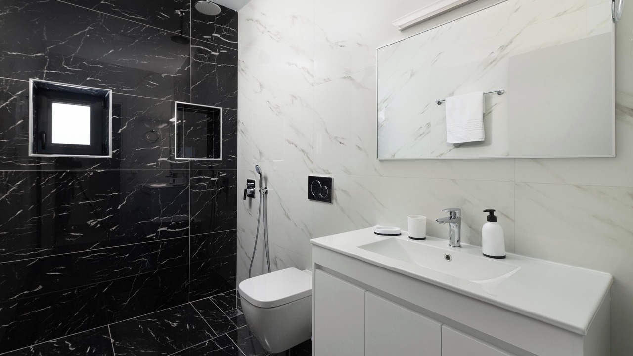 Photo of Bathroom in Petaloudes