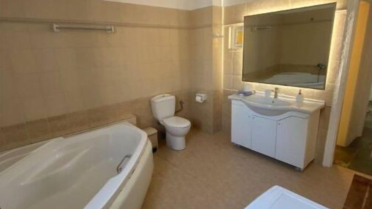 Photo of Bathroom in Paraga
