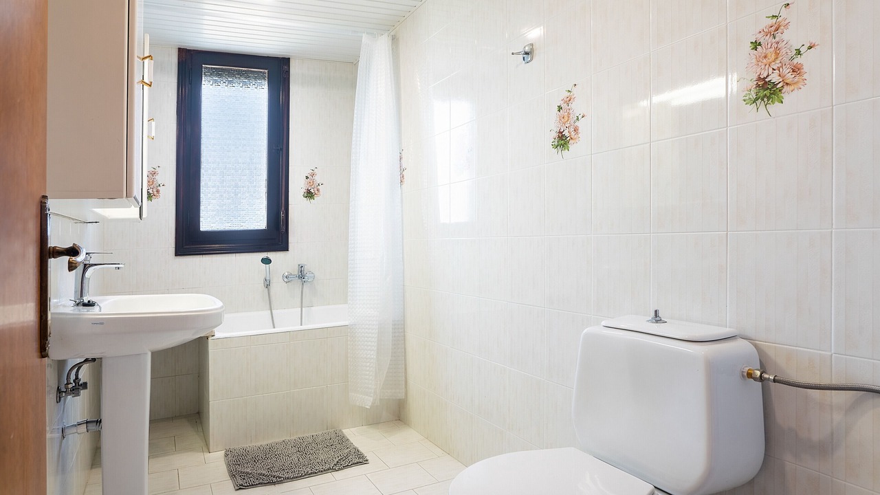 Photo of Bathroom in Soroni