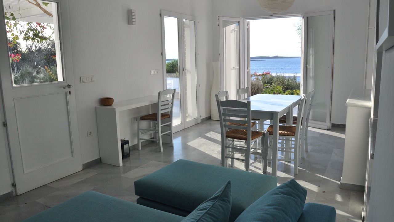 Photo of Livingroom in Nea Cryssi Akti