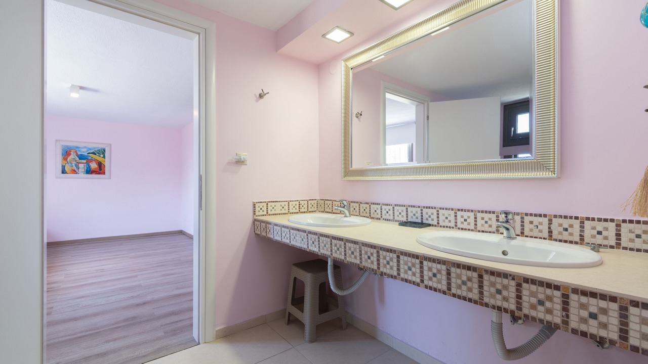Photo of Bathroom in Neos Marmaras