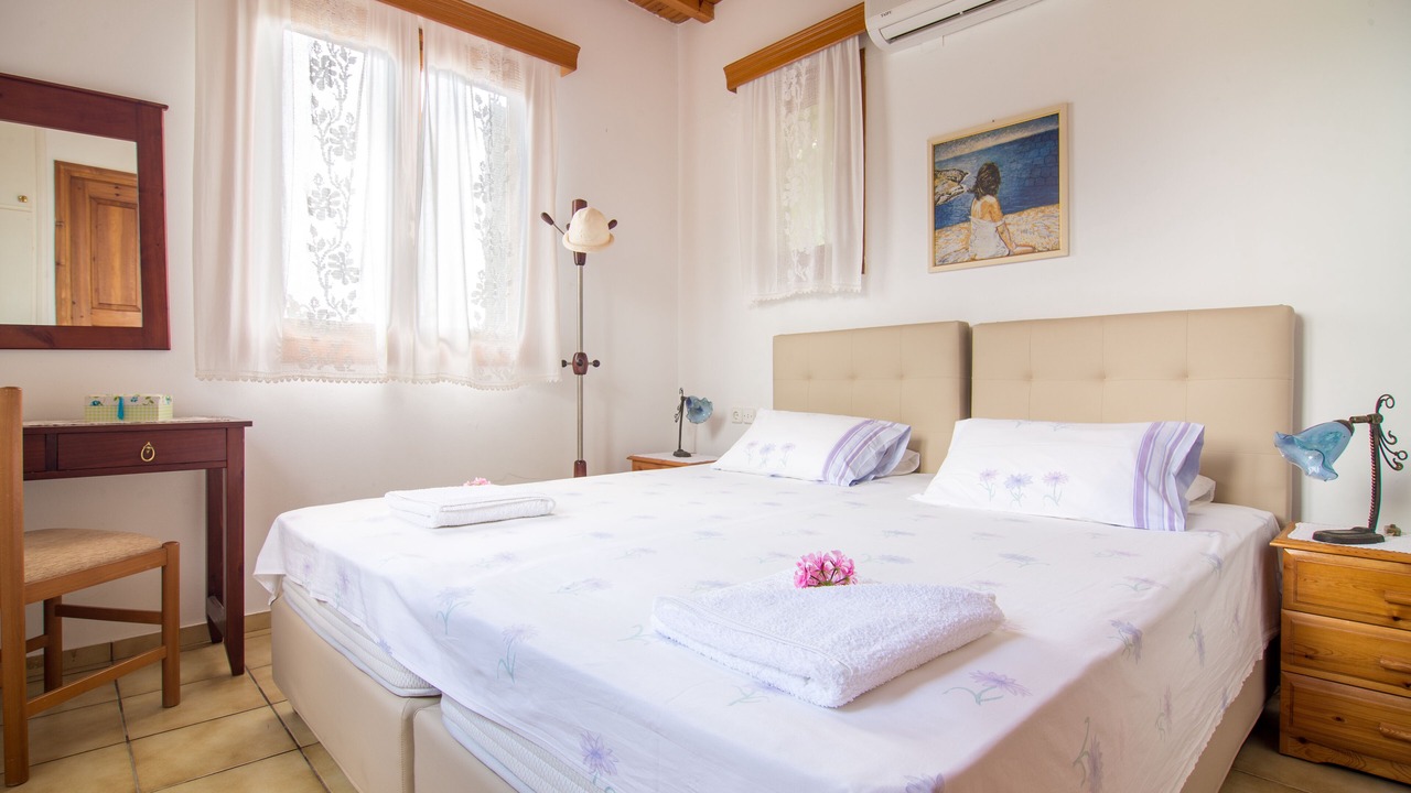 Photo of Bedroom in Lefkogeia