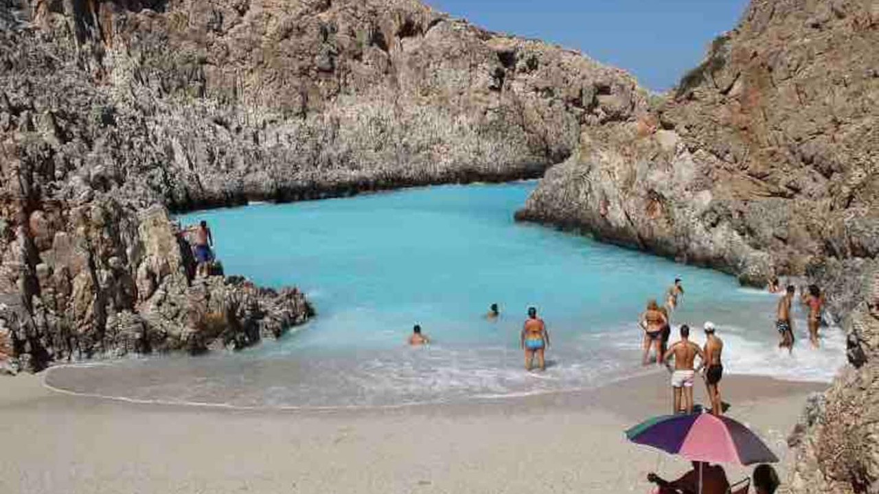 Photo of Others in Akrotiri