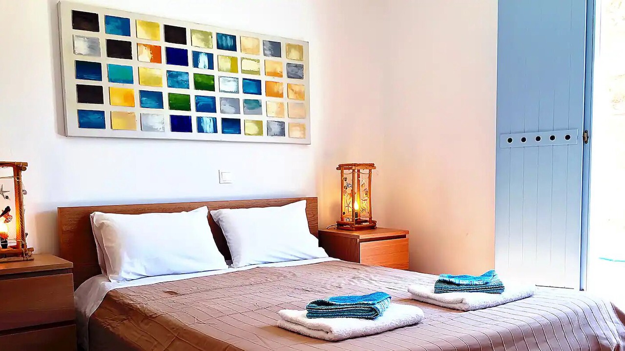 Photo of Bedroom in Paleopolis