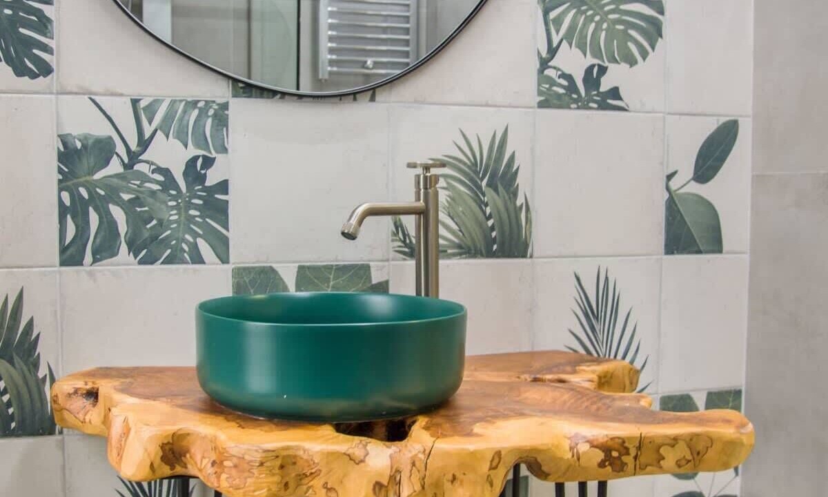 Photo of Bathroom in Skines