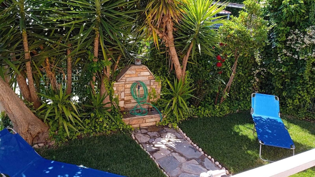 Photo of Outdoor in Nees Pagases