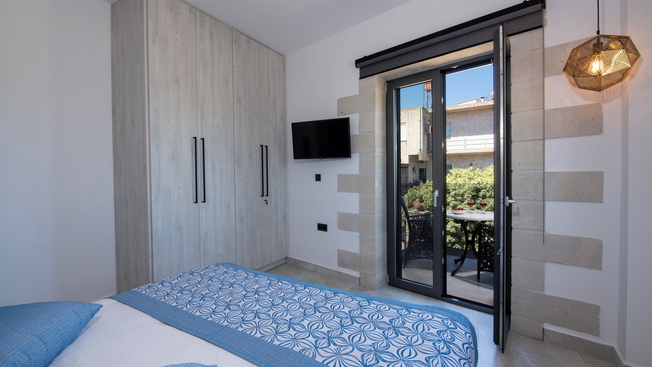 Photo of Bedroom in Makhairoi
