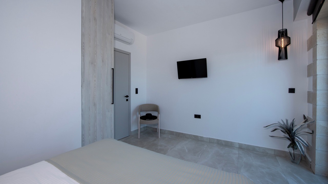 Photo of Bedroom in Makhairoi