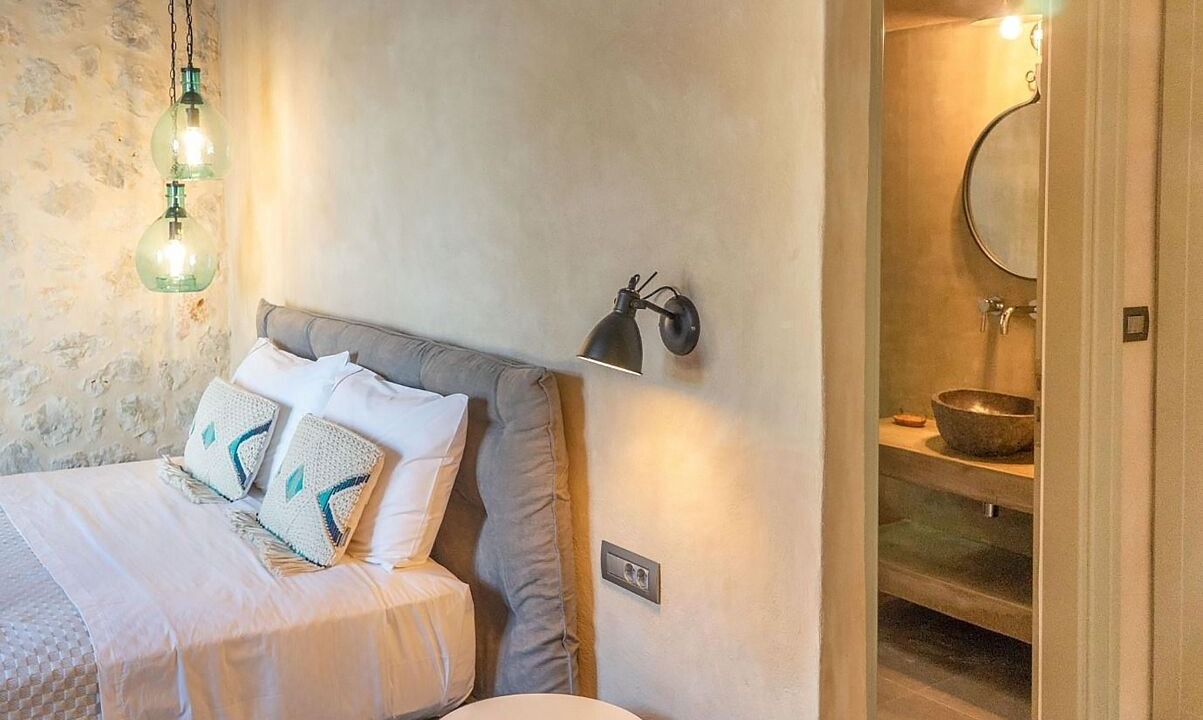 Photo of Bedroom in Assos