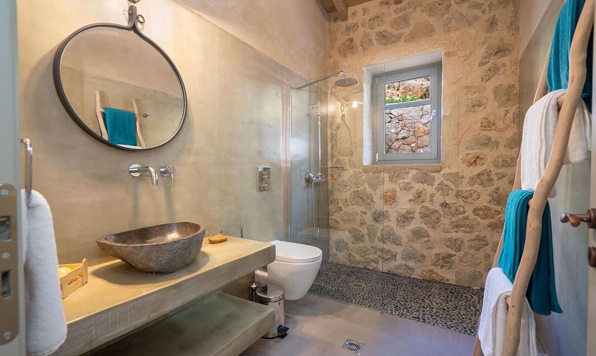 Photo of Bathroom in Assos